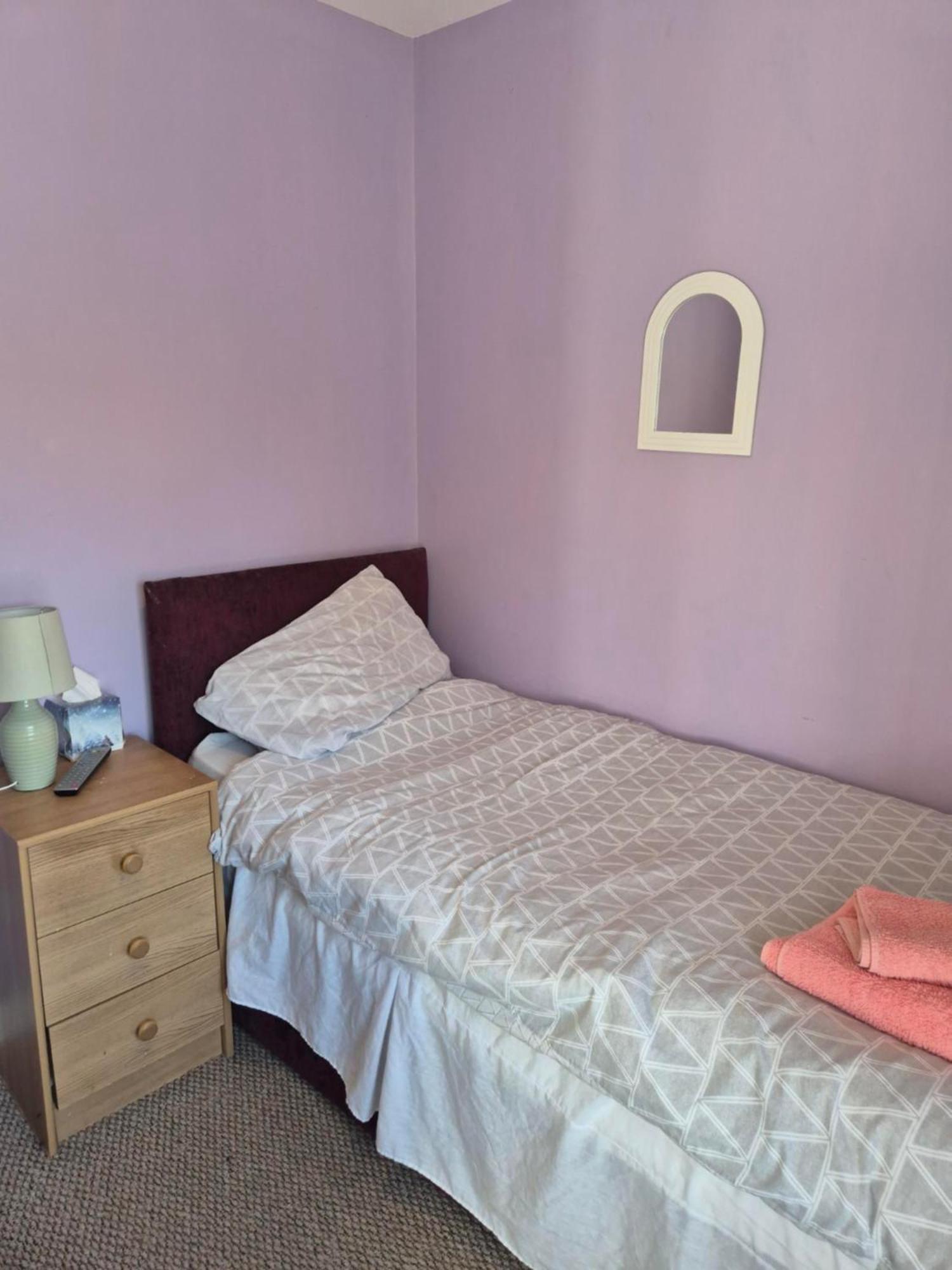 Accomadation Wrexham Exterior foto