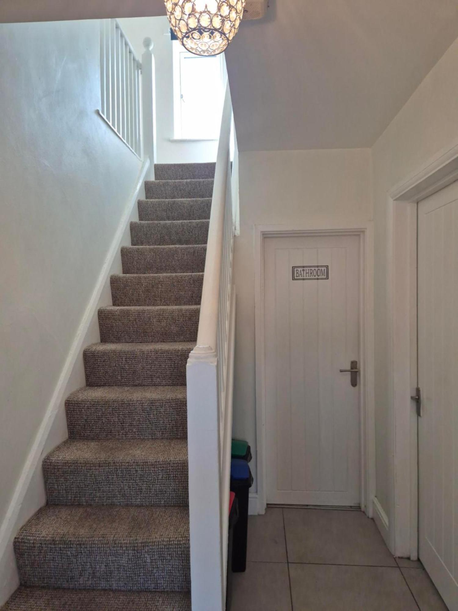 Accomadation Wrexham Exterior foto