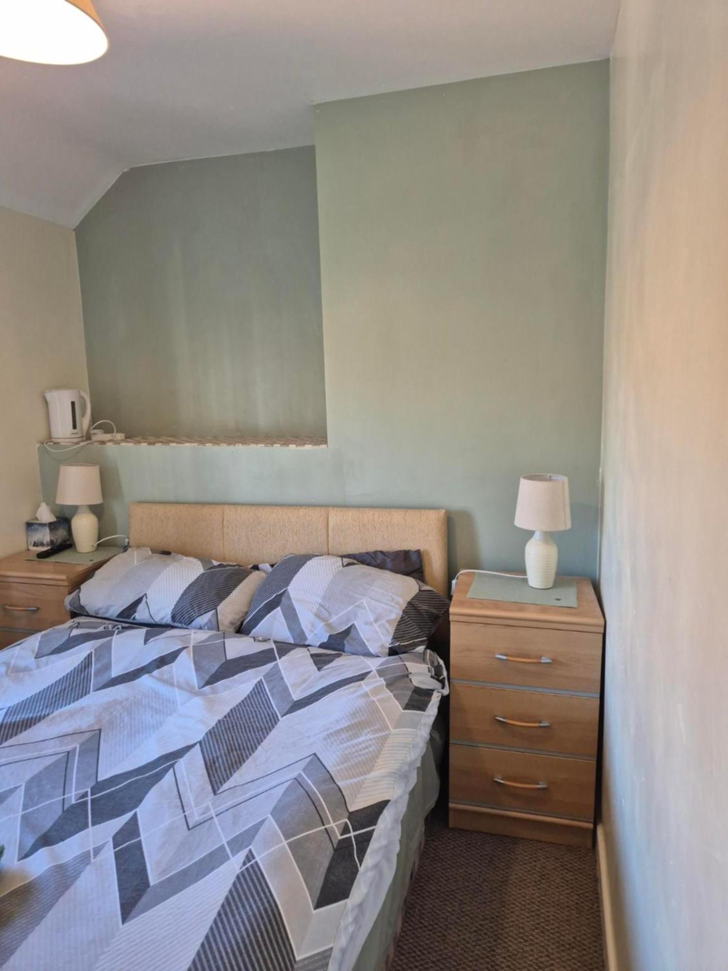 Accomadation Wrexham Exterior foto