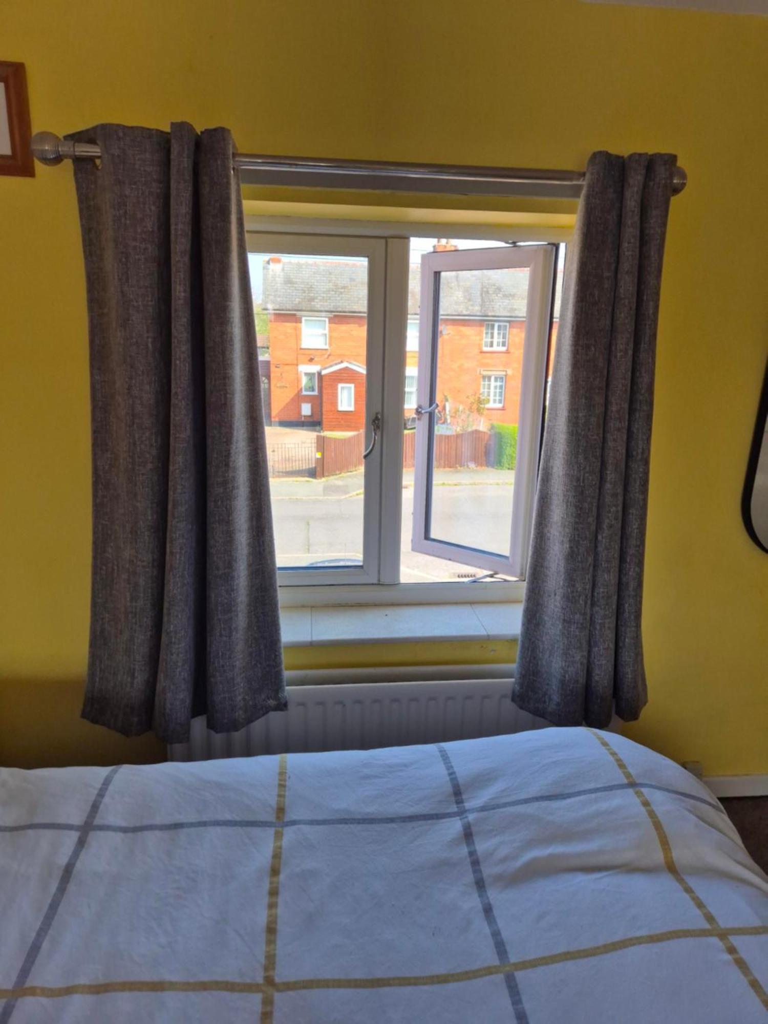 Accomadation Wrexham Exterior foto