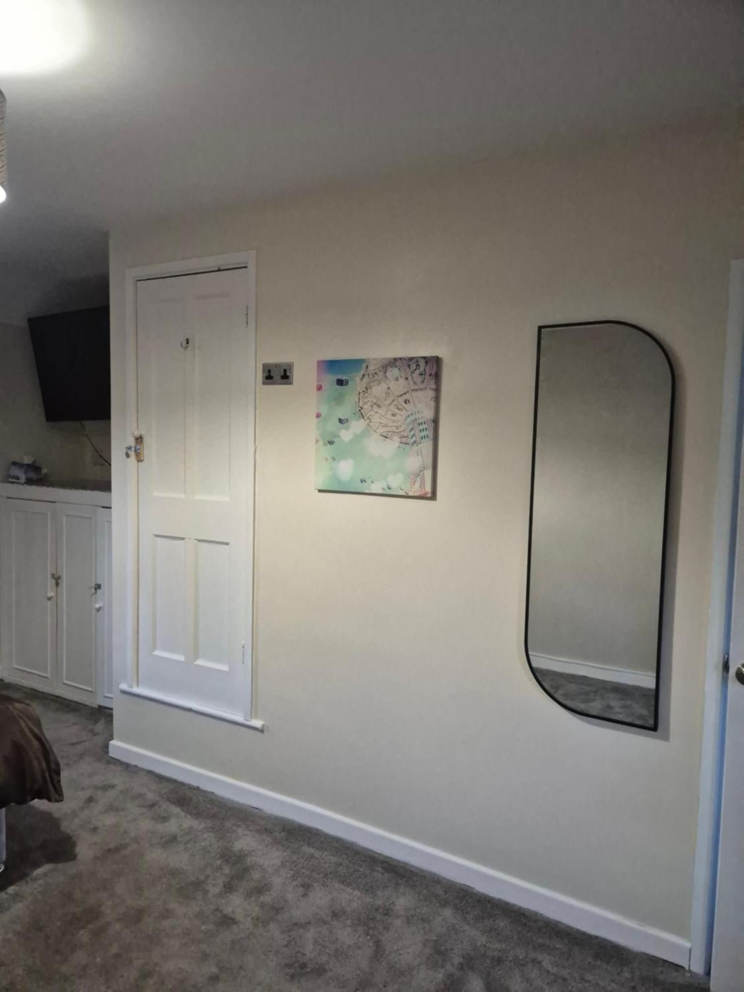 Accomadation Wrexham Exterior foto