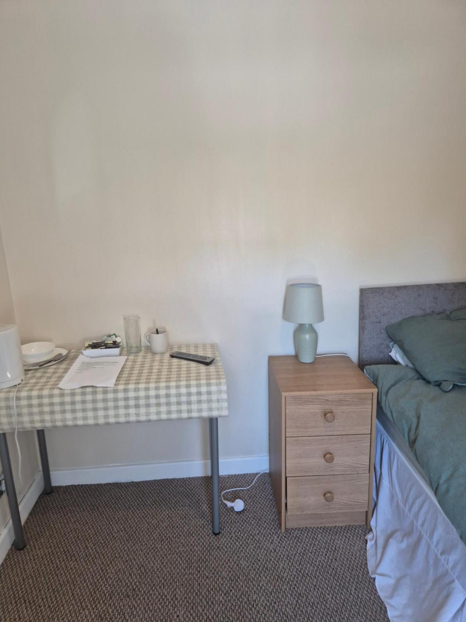 Accomadation Wrexham Exterior foto