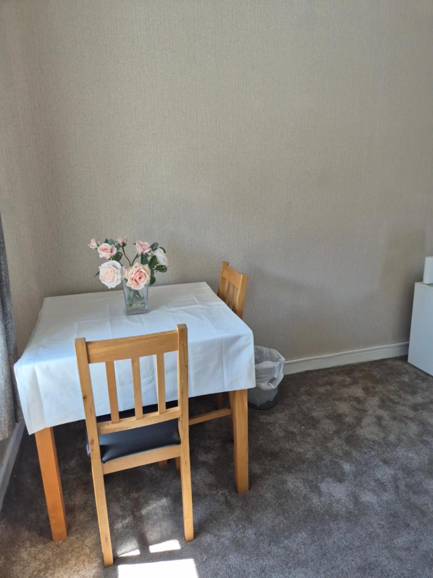 Accomadation Wrexham Exterior foto